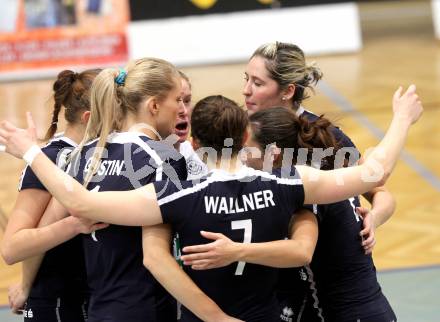 Volleyball MEL. ATSC Wildcats Klagenfurt gegen Slavia UK Bratislava. Jubel Wildcats. Klagenfurt, 20.11.2010.
Foto: Kuess
---
pressefotos, pressefotografie, kuess, qs, qspictures, sport, bild, bilder, bilddatenbank