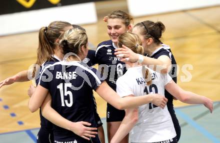 Volleyball MEL. ATSC Wildcats Klagenfurt gegen Slavia UK Bratislava. Jubel Wildcats. Klagenfurt, 20.11.2010.
Foto: Kuess
---
pressefotos, pressefotografie, kuess, qs, qspictures, sport, bild, bilder, bilddatenbank