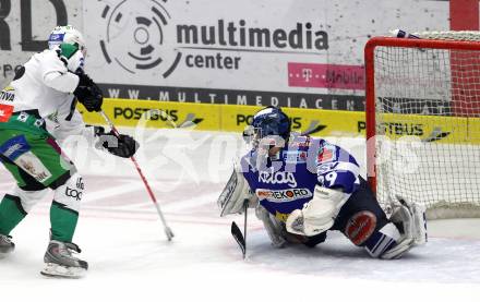 EBEL. Eishockey Bundesliga. EC Pasut VSV gegen HDD TILIA Olimpija Ljubljana. Bernhard Starkbaum haelt den Penalty (VSV), MUSIC Ales (Laibach). Villach, am 26.11.2010.
Foto: Kuess 


---
pressefotos, pressefotografie, kuess, qs, qspictures, sport, bild, bilder, bilddatenbank