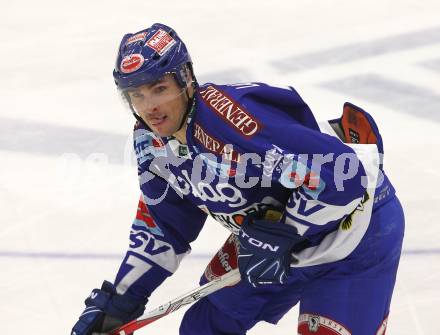 EBEL. Eishockey Bundesliga. EC Pasut VSV gegen HDD TILIA Olimpija Ljubljana. Joshua Langfeld (VSV). Villach, am 26.11.2010.
Foto: Kuess 


---
pressefotos, pressefotografie, kuess, qs, qspictures, sport, bild, bilder, bilddatenbank