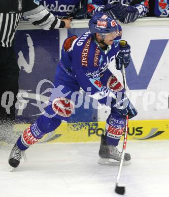 EBEL. Eishockey Bundesliga. EC Pasut VSV gegen HDD TILIA Olimpija Ljubljana. Joshua Langfeld (VSV). Villach, am 26.11.2010.
Foto: Kuess 


---
pressefotos, pressefotografie, kuess, qs, qspictures, sport, bild, bilder, bilddatenbank