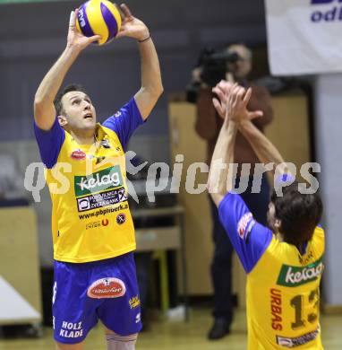 Volleyball. Challenge Cup. Aich/Dob gegen Mladost Marina Kastela. Robert Koch, Gerald Reiser (Aich/Dob). Prevalje, 25.11.2010.
Foto: Kuess
---
pressefotos, pressefotografie, kuess, qs, qspictures, sport, bild, bilder, bilddatenbank