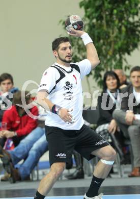 Handball Bundesliga. HC Kaernten gegen SC Ferlach. Christian Koschu (Ferlach). Klagenfurt, 27.11.2010.
Foto: Kuess
---
pressefotos, pressefotografie, kuess, qs, qspictures, sport, bild, bilder, bilddatenbank