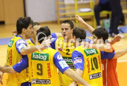 Volleyball. Challenge Cup. Aich/Dob gegen Mladost Marina Kastela. Jubel  (Aich/Dob). Prevalje, 25.11.2010.
Foto: Kuess
---
pressefotos, pressefotografie, kuess, qs, qspictures, sport, bild, bilder, bilddatenbank