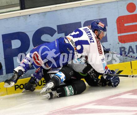 EBEL. Eishockey Bundesliga. EC Pasut VSV gegen EHC LIWEST Linz.  Christof Martinz, (VSV), Justin Keller (Linz). Villach, am 3.12.2010.
Foto: Kuess 


---
pressefotos, pressefotografie, kuess, qs, qspictures, sport, bild, bilder, bilddatenbank