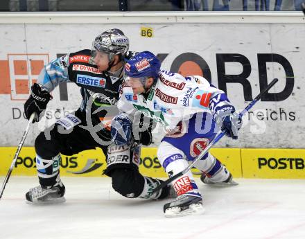 EBEL. Eishockey Bundesliga. EC Pasut VSV gegen EHC LIWEST Linz.  Roland Kaspitz, (VSV),  Robert Lukas (Linz). Villach, am 3.12.2010.
Foto: Kuess 


---
pressefotos, pressefotografie, kuess, qs, qspictures, sport, bild, bilder, bilddatenbank