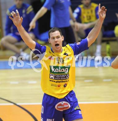 Volleyball. Challenge Cup. Aich/Dob gegen Mladost Marina Kastela. Jubel Nejc Pusnik (Aich/Dob). Prevalje, 25.11.2010.
Foto: Kuess
---
pressefotos, pressefotografie, kuess, qs, qspictures, sport, bild, bilder, bilddatenbank