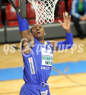 Basketball Bundesliga. Woerthersee Piraten gegen Allianz Swans Gmunden.  Anthony Slack (Gmunden). Klagenfurt, 4.12.2010.
Foto:  Kuess

---
pressefotos, pressefotografie, kuess, qs, qspictures, sport, bild, bilder, bilddatenbank