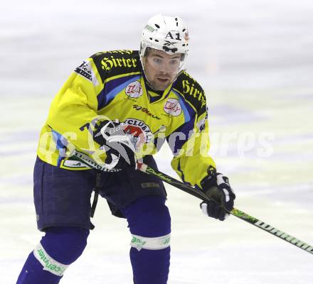 Eishockey. CHL. Carinthian Hokey League. Tarco Woelfe gegen 1. EHC Althofen. Markus Klemen (Althofen). Klagenfurt, am 4.12.2010.
Foto: Kuess
---
pressefotos, pressefotografie, kuess, qs, qspictures, sport, bild, bilder, bilddatenbank