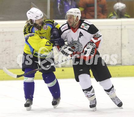 Eishockey. CHL. Carinthian Hokey League. Tarco Woelfe gegen 1. EHC Althofen. Manuel Ferrara (Tarco), Daniel Leiner (Althofen). Klagenfurt, am 4.12.2010.
Foto: Kuess
---
pressefotos, pressefotografie, kuess, qs, qspictures, sport, bild, bilder, bilddatenbank