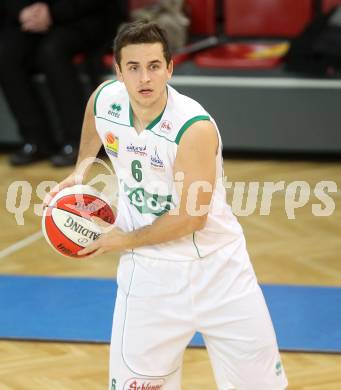 Basketball Bundesliga. Woerthersee Piraten gegen Allianz Swans Gmunden.  Marco Breithuber (Piraten). Klagenfurt, 4.12.2010.
Foto:  Kuess

---
pressefotos, pressefotografie, kuess, qs, qspictures, sport, bild, bilder, bilddatenbank