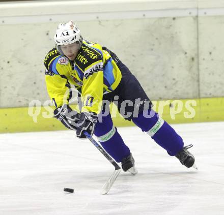 Eishockey. CHL. Carinthian Hokey League. Tarco Woelfe gegen 1. EHC Althofen. Christoph Grezko (Althofen). Klagenfurt, am 4.12.2010.
Foto: Kuess
---
pressefotos, pressefotografie, kuess, qs, qspictures, sport, bild, bilder, bilddatenbank