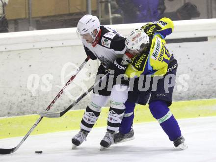 Eishockey. CHL. Carinthian Hokey League. Tarco Woelfe gegen 1. EHC Althofen. Peter Mateicka (Tarco), Christoph Grezko (Althofen). Klagenfurt, am 4.12.2010.
Foto: Kuess
---
pressefotos, pressefotografie, kuess, qs, qspictures, sport, bild, bilder, bilddatenbank