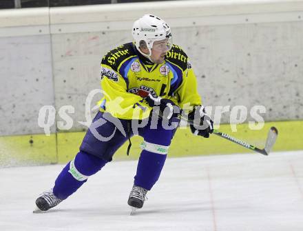 Eishockey. CHL. Carinthian Hokey League. Tarco Woelfe gegen 1. EHC Althofen. Markus Klemen (Althofen). Klagenfurt, am 4.12.2010.
Foto: Kuess
---
pressefotos, pressefotografie, kuess, qs, qspictures, sport, bild, bilder, bilddatenbank