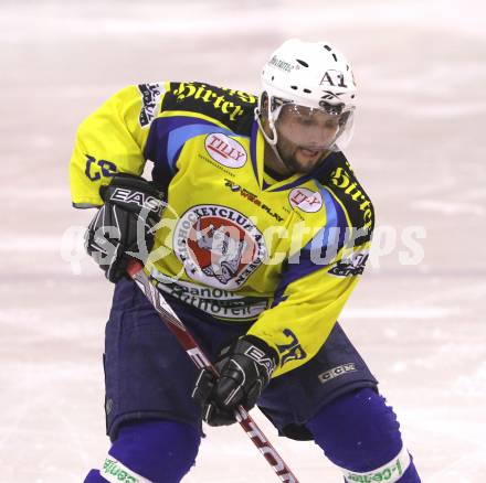 Eishockey. CHL. Carinthian Hokey League. Tarco Woelfe gegen 1. EHC Althofen. Christian Schweiger (Althofen). Klagenfurt, am 4.12.2010.
Foto: Kuess
---
pressefotos, pressefotografie, kuess, qs, qspictures, sport, bild, bilder, bilddatenbank