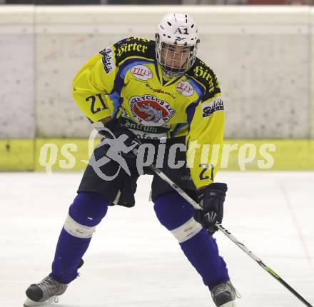 Eishockey. CHL. Carinthian Hokey League. Tarco Woelfe gegen 1. EHC Althofen. Kevin Schabernig (Althofen). Klagenfurt, am 4.12.2010.
Foto: Kuess
---
pressefotos, pressefotografie, kuess, qs, qspictures, sport, bild, bilder, bilddatenbank