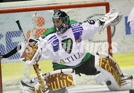 EBEL. Eishockey Bundesliga. KAC gegen HDD TILIA Olimpija Ljubljana. Matija Pintaric (Laibach). Klagenfurt, am 5.12.2010.
Foto: Kuess 

---
pressefotos, pressefotografie, kuess, qs, qspictures, sport, bild, bilder, bilddatenbank