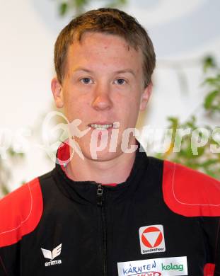 Kaernten Sport. Package Uebergabe. Robert Gehbauer (Radsport, Mountainbike). Klagenfurt, 22.11.2010.
Foto: Kuess
---
pressefotos, pressefotografie, kuess, qs, qspictures, sport, bild, bilder, bilddatenbank