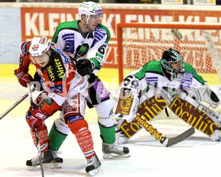 EBEL. Eishockey Bundesliga. KAC gegen HDD TILIA Olimpija Ljubljana. Tyler Spurgeon, (KAC), Bostjan Groznik, Matija Pintaric (Laibach). Klagenfurt, am 5.12.2010.
Foto: Kuess 

---
pressefotos, pressefotografie, kuess, qs, qspictures, sport, bild, bilder, bilddatenbank