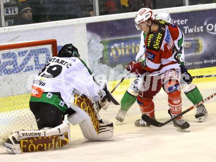 EBEL. Eishockey Bundesliga. KAC gegen HDD TILIA Olimpija Ljubljana. Thomas Hundertpfund, (KAC),  Matija Pintaric (Laibach). Klagenfurt, am 5.12.2010.
Foto: Kuess 

---
pressefotos, pressefotografie, kuess, qs, qspictures, sport, bild, bilder, bilddatenbank