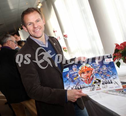 Eishockey. VSV. Kalenderpraesentation. Stroemwall Johan. Villach, 7.12.2010.
Foto: Kuess
---
pressefotos, pressefotografie, kuess, qs, qspictures, sport, bild, bilder, bilddatenbank