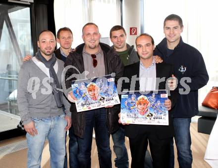 Eishockey. VSV. Kalenderpraesentation. Stroemwall Johan, Unterluggauer Gerhard, Ferland Jonathan, Petrik Niki. Villach, 7.12.2010.
Foto: Kuess
---
pressefotos, pressefotografie, kuess, qs, qspictures, sport, bild, bilder, bilddatenbank