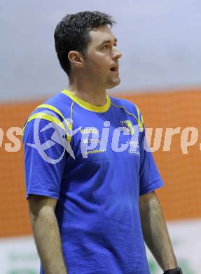 Volleyball. Challenge Cup. Aich/Dob gegen Mladost Marina Kastela. Trainer Igor Simuncic (Aich/Dob). Prevalje, 25.11.2010.
Foto: Kuess
---
pressefotos, pressefotografie, kuess, qs, qspictures, sport, bild, bilder, bilddatenbank