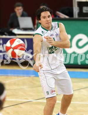 Basketball Bundesliga. Woerthersee Piraten gegen Allianz Swans Gmunden.  Andreas Kuttnig  (Piraten). Klagenfurt, 4.12.2010.
Foto:  Kuess

---
pressefotos, pressefotografie, kuess, qs, qspictures, sport, bild, bilder, bilddatenbank