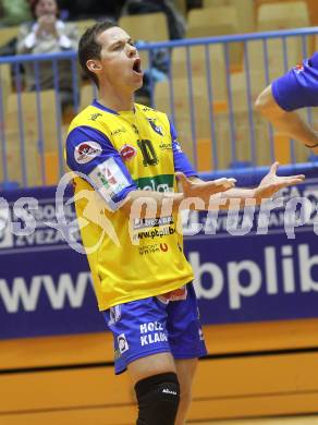 Volleyball. Challenge Cup. Aich/Dob gegen Mladost Marina Kastela. Jubel Nejc Pusnik (Aich/Dob). Prevalje, 25.11.2010.
Foto: Kuess
---
pressefotos, pressefotografie, kuess, qs, qspictures, sport, bild, bilder, bilddatenbank