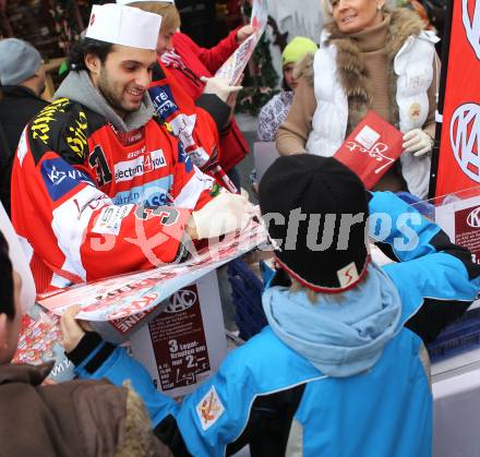 EBEL. Eishockey Bundesliga. Autogrammstunde KAC am Christkindlmarkt in der Baeckerei Legat. Andy Chiodo. Klagenfurt, am 8.12.2010.
Foto: Kuess
---
pressefotos, pressefotografie, kuess, qs, qspictures, sport, bild, bilder, bilddatenbank