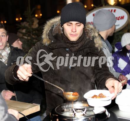 Fussball. SK Austria Klagenfurt. Charity. Stephan Buergler. KLagenfurt, am 9.12.2010.
Foto: Kuess
---
pressefotos, pressefotografie, kuess, qs, qspictures, sport, bild, bilder, bilddatenbank