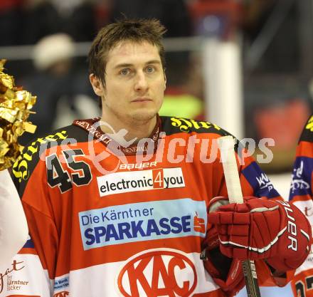 EBEL. Eishockey Bundesliga. KAC gegen HDD TILIA Olimpija Ljubljana. David Schuller (KAC). Klagenfurt, am 5.12.2010.
Foto: Kuess 

---
pressefotos, pressefotografie, kuess, qs, qspictures, sport, bild, bilder, bilddatenbank