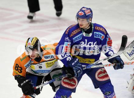 EBEL. Eishockey Bundesliga. EC Pasut VSV gegen  Graz 99ers.  Andreas Wiedergut, (VSV), Peter Lenes (Graz). Villach, am 10.12.2010.
Foto: Kuess 


---
pressefotos, pressefotografie, kuess, qs, qspictures, sport, bild, bilder, bilddatenbank