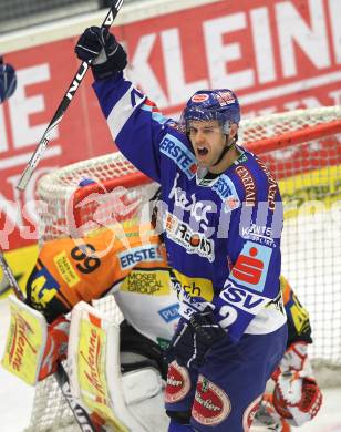 EBEL. Eishockey Bundesliga. EC Rekordfenster VSV gegen  Moser Medical Graz 99ers.  Torjubel Michael Martin (VSV). Villach, am 10.12.2010.
Foto: Kuess 


---
pressefotos, pressefotografie, kuess, qs, qspictures, sport, bild, bilder, bilddatenbank