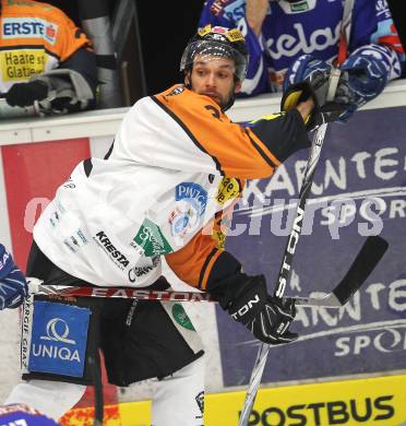 EBEL. Eishockey Bundesliga. EC Rekordfenster VSV gegen  Moser Medical Graz 99ers.  Jean Philippe Pare (Graz). Villach, am 10.12.2010.
Foto: Kuess 


---
pressefotos, pressefotografie, kuess, qs, qspictures, sport, bild, bilder, bilddatenbank