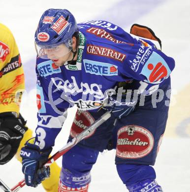 EBEL. Eishockey Bundesliga. EC Rekordfenster VSV gegen EV Vienna Capitals. Benjamin Petrik (VSV). Villach, am 15.10.2010.
Foto: Kuess 


---
pressefotos, pressefotografie, kuess, qs, qspictures, sport, bild, bilder, bilddatenbank