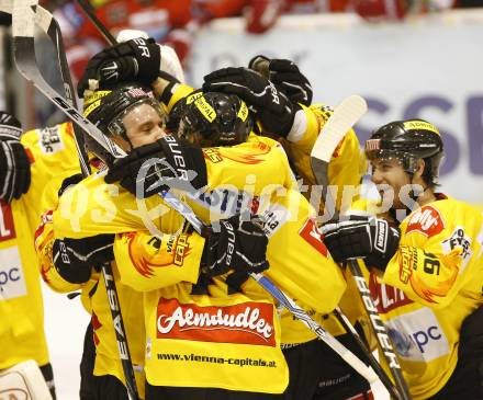 EBEL. Eishockey Bundesliga. KAC gegen EV Vienna Capitals. 
Jubel  (Vienna). Klagenfurt, am 10.12.2010.
Foto: Kuess 

---
pressefotos, pressefotografie, kuess, qs, qspictures, sport, bild, bilder, bilddatenbank