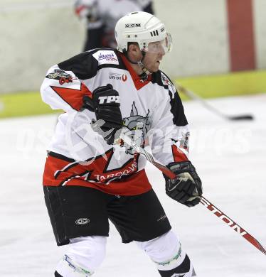 Eishockey. CHL. Carinthian Hokey League. Tarco Woelfe gegen 1. EHC Althofen. Georg Kriessmann (Tarco). Klagenfurt, am 4.12.2010.
Foto: Kuess
---
pressefotos, pressefotografie, kuess, qs, qspictures, sport, bild, bilder, bilddatenbank