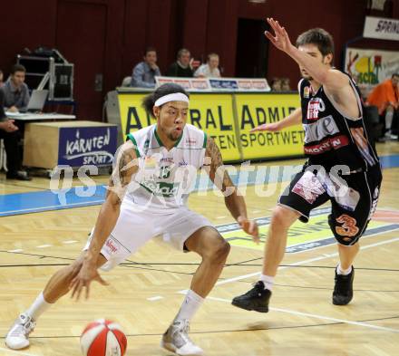 Basketball Bundesliga. Woerthersee Piraten gegen Ece Bulls Kapfenberg.  Thomas Kennedy (Piraten), Samuel Knabl (Kapfenberg). Klagenfurt, 11.12.2010.
Foto:  Kuess

---
pressefotos, pressefotografie, kuess, qs, qspictures, sport, bild, bilder, bilddatenbank