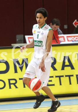 Basketball Bundesliga. Woerthersee Piraten gegen Ece Bulls Kapfenberg.  Samuel Bachlechner (Piraten). Klagenfurt, 11.12.2010.
Foto:  Kuess

---
pressefotos, pressefotografie, kuess, qs, qspictures, sport, bild, bilder, bilddatenbank