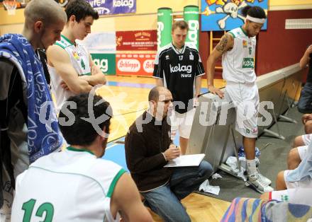 Basketball Bundesliga. Woerthersee Piraten gegen Ece Bulls Kapfenberg.  Trainer Joachim Buggelsheim (Piraten). Klagenfurt, 11.12.2010.
Foto:  Kuess

---
pressefotos, pressefotografie, kuess, qs, qspictures, sport, bild, bilder, bilddatenbank