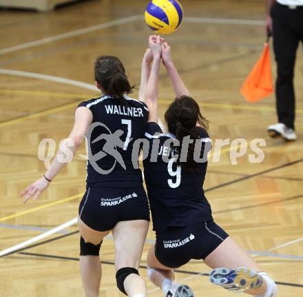 Volleyball Challenge Cup. ATSC Sparkasse Klagenfurt Wildcats gegen Igtisadchi Baku. Sophie Wallner, Heike Jensen (Wildcats). Klagenfurt, am 15.12.2010.
Foto: Kuess
---
pressefotos, pressefotografie, kuess, qs, qspictures, sport, bild, bilder, bilddatenbank