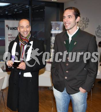 Fussball. SK Austria Kaernten. Legendentreffen. Guenther Gorenzel, Christian Prawda. Klagenfurt, am 16.12.2010.
Foto: Kuess
---
pressefotos, pressefotografie, kuess, qs, qspictures, sport, bild, bilder, bilddatenbank