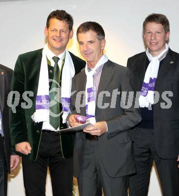 Fussball. SK Austria Kaernten. Legendentreffen. Buergermeister Christian Scheider, Herbert Taschek. Klagenfurt, am 16.12.2010.
Foto: Kuess
---
pressefotos, pressefotografie, kuess, qs, qspictures, sport, bild, bilder, bilddatenbank