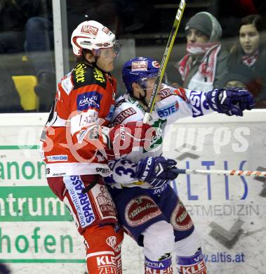 EBEL. Eishockey Bundesliga. KAC gegen VSV. Manuel Geier, (KAC), Andreas Wiedergut (VSV). Klagenfurt, am 21.12.2010.
Foto: Kuess 

---
pressefotos, pressefotografie, kuess, qs, qspictures, sport, bild, bilder, bilddatenbank