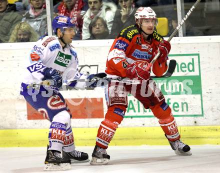 EBEL. Eishockey Bundesliga. KAC gegen VSV. David Schuller, (KAC), Derek Damon (VSV). Klagenfurt, am 21.12.2010.
Foto: Kuess 

---
pressefotos, pressefotografie, kuess, qs, qspictures, sport, bild, bilder, bilddatenbank