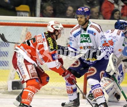 EBEL. Eishockey Bundesliga. KAC gegen VSV. Paul Schellander, (KAC), Michael Martin (VSV). Klagenfurt, am 21.12.2010.
Foto: Kuess 

---
pressefotos, pressefotografie, kuess, qs, qspictures, sport, bild, bilder, bilddatenbank