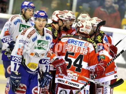 EBEL. Eishockey Bundesliga. KAC gegen VSV. Torjubel KAC. Klagenfurt, am 21.12.2010.
Foto: Kuess 

---
pressefotos, pressefotografie, kuess, qs, qspictures, sport, bild, bilder, bilddatenbank