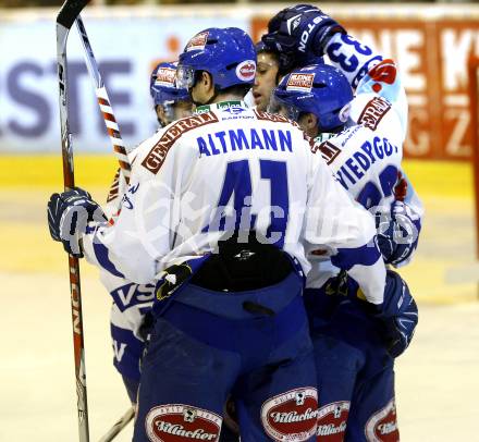 EBEL. Eishockey Bundesliga. KAC gegen VSV. Torjubel VSV. Klagenfurt, am 21.12.2010.
Foto: Kuess 

---
pressefotos, pressefotografie, kuess, qs, qspictures, sport, bild, bilder, bilddatenbank