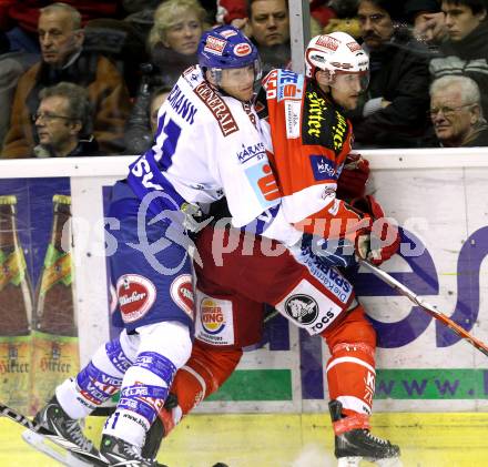 EBEL. Eishockey Bundesliga. KAC gegen VSV. Gregor Hager, (KAC), Mario Altmann (VSV). Klagenfurt, am 21.12.2010.
Foto: Kuess 

---
pressefotos, pressefotografie, kuess, qs, qspictures, sport, bild, bilder, bilddatenbank